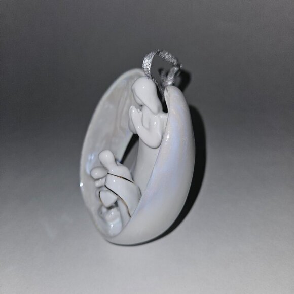 Appletree Design Angel & Holy Family Ornament Porcelain Gold Nativity Jesus Mary - Picture 3 of 9